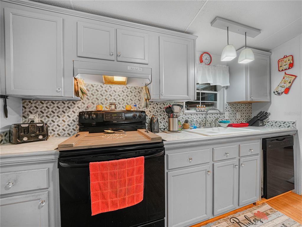 565 Landing Road Kenansville, FL 34739 - Photo 5 of 61
