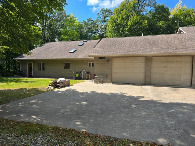 $525,000 | 17135 200 Street, Lake Park, MN 56554