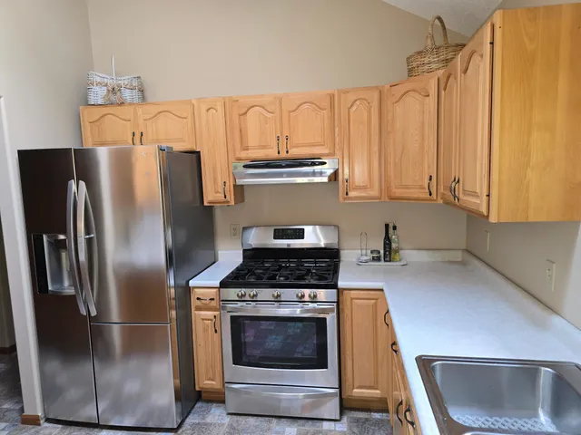 $525,000 | 17135 200 Street, Lake Park, MN 56554