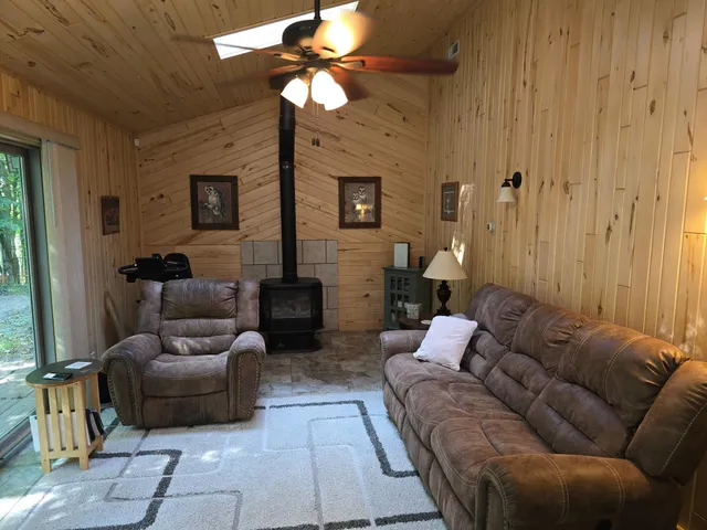 $525,000 | 17135 200 Street, Lake Park, MN 56554