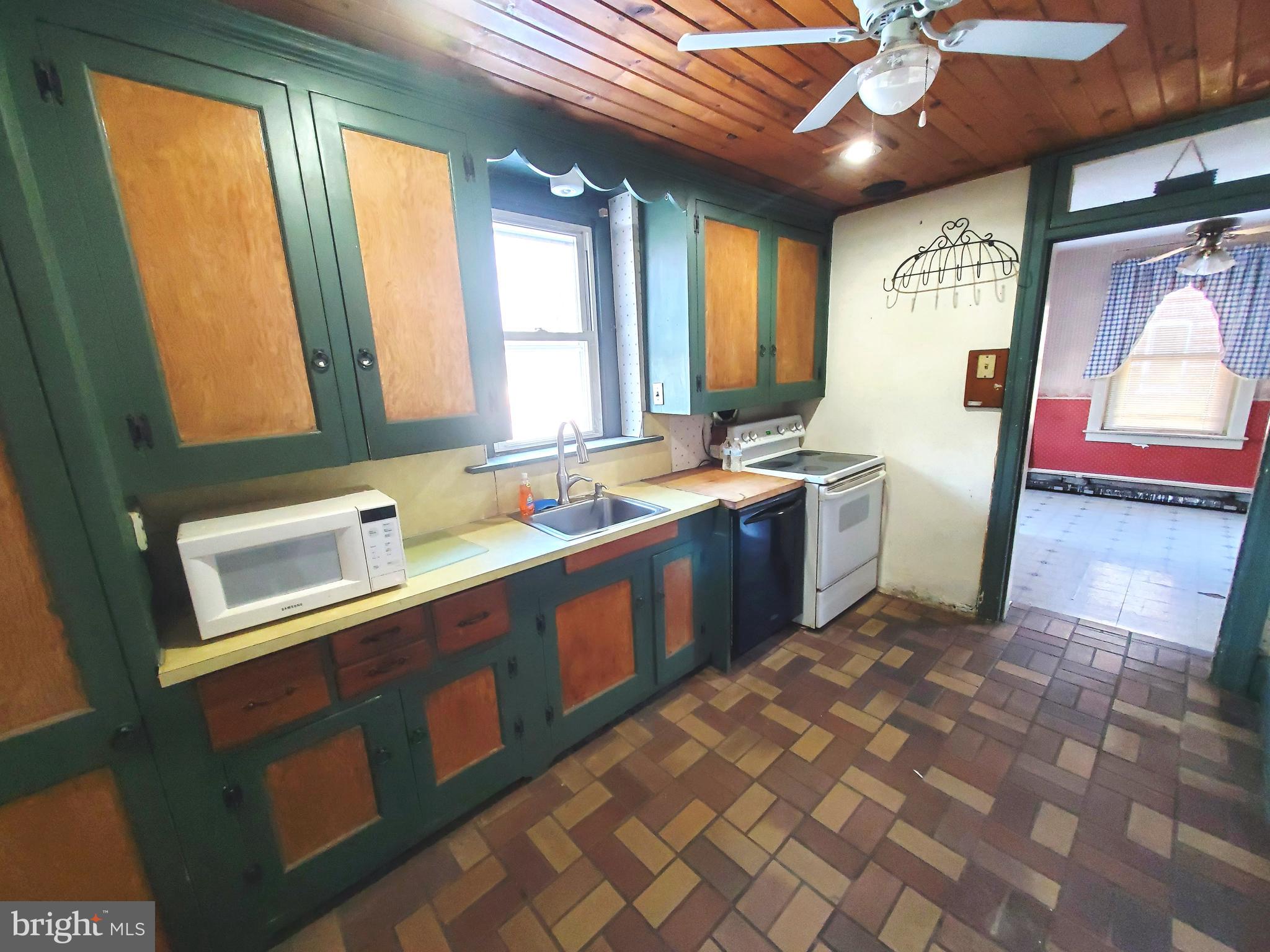 9 East Reliance Road Souderton, PA 18964 - Photo 7 of 18