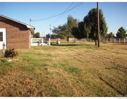 722 Weaver Road Kenly, NC 27542 - Photo 2 of 12 Gallery Image 2