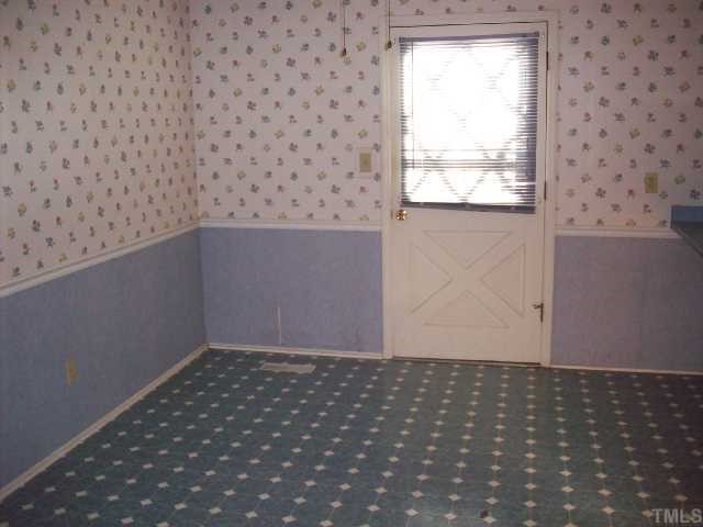 722 Weaver Road Kenly, NC 27542 - Photo 5 of 12 Gallery Image 5