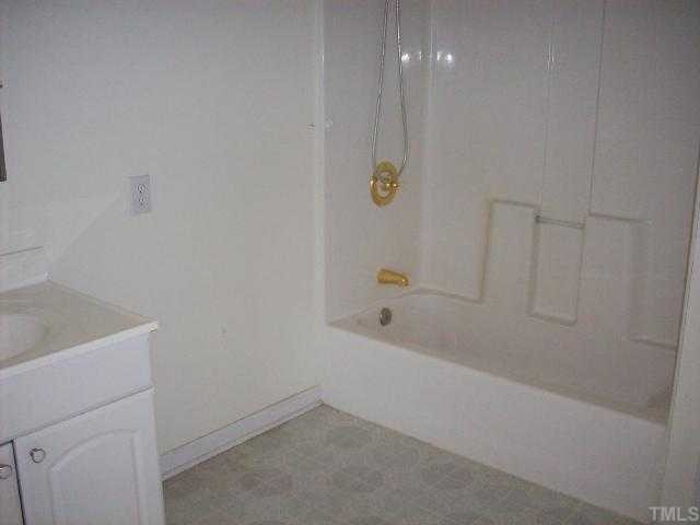 722 Weaver Road Kenly, NC 27542 - Photo 8 of 12 Gallery Image 8