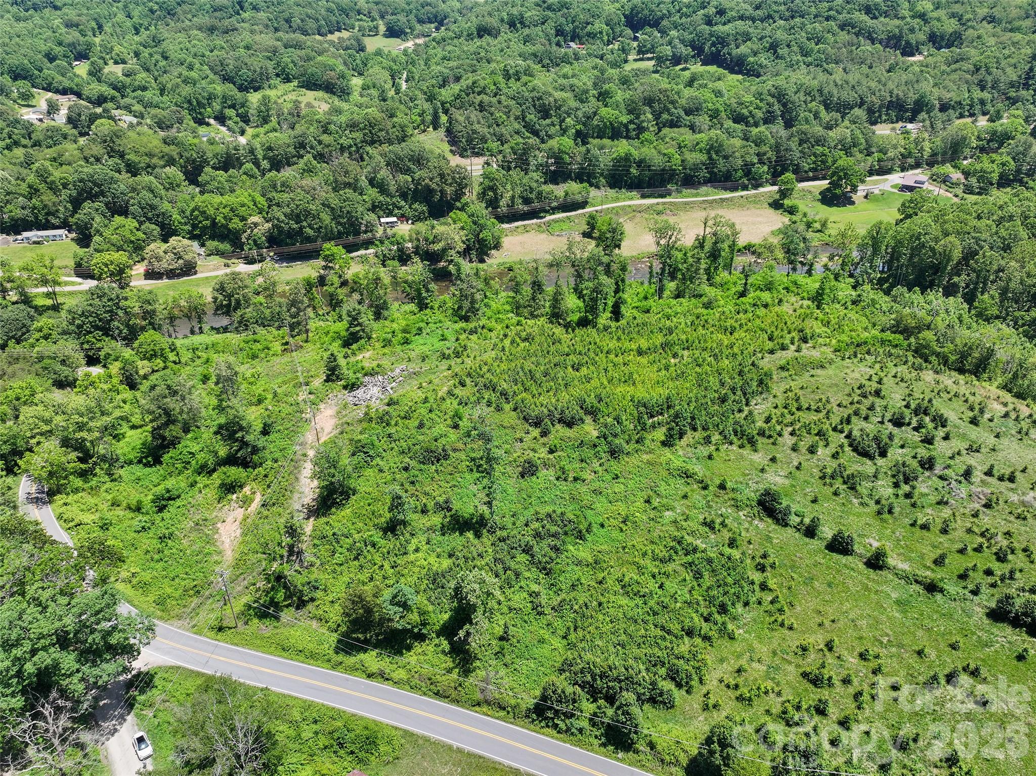 347 Richland Creek Road Clyde, NC 28721 - Photo 9 of 46