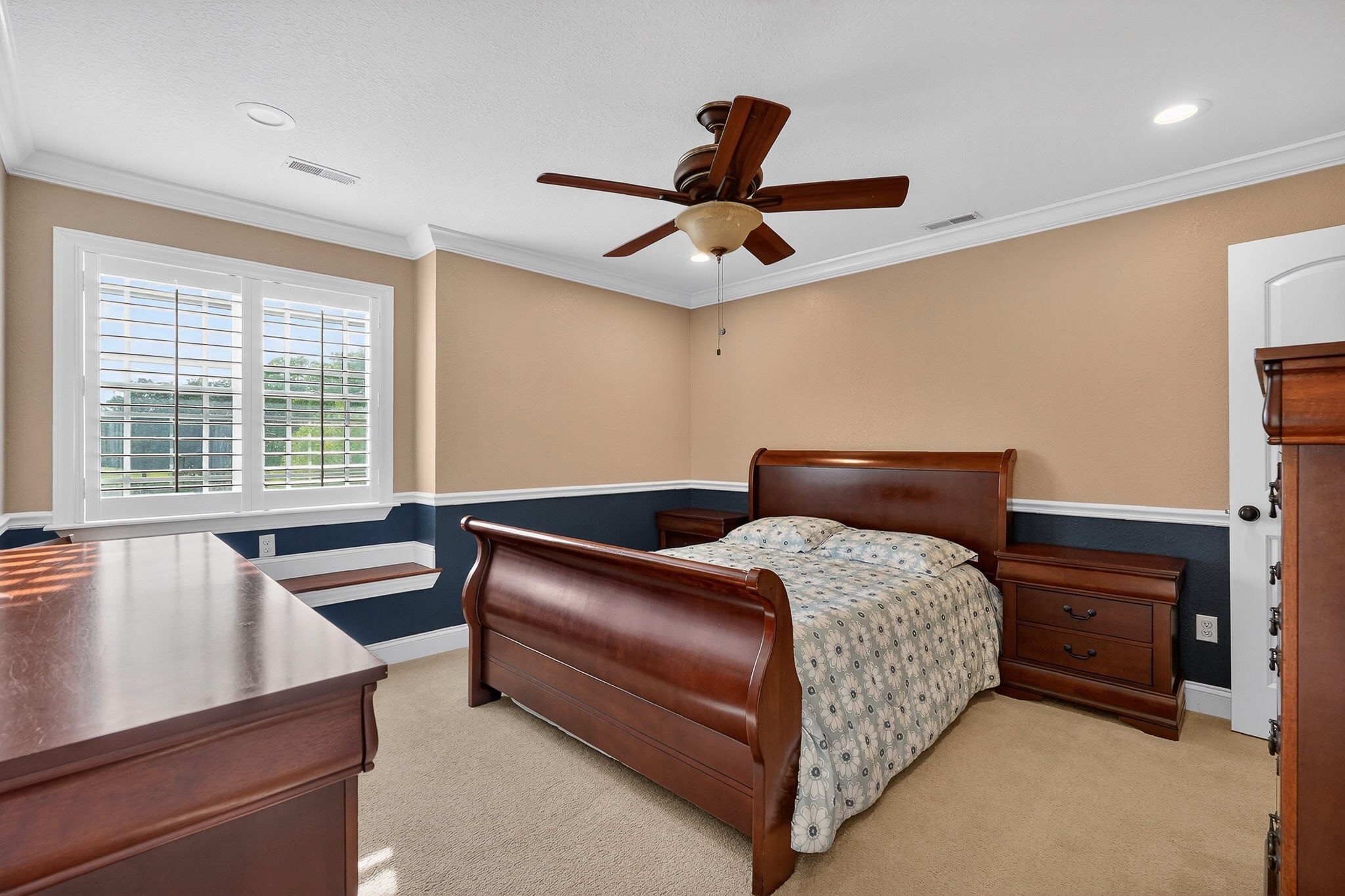 933 John Henry Lewis Road Dunlap, TN 37327 - Photo 47 of 100 a bedroom with a bed and a large window