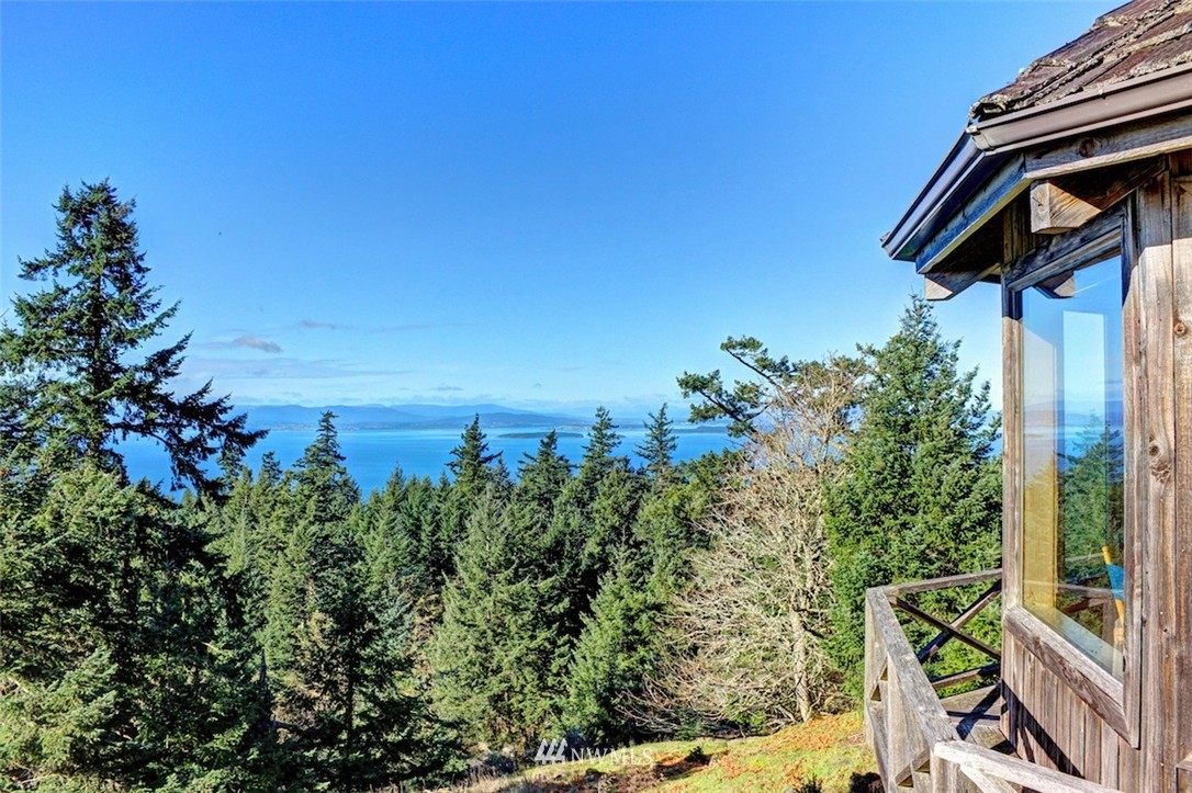 210 Stormridge Road Friday Harbor, WA 98250 - Photo 3 of 15 Gallery Image 3