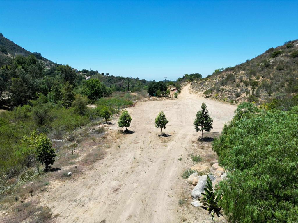 5589 Rainbow Creek Road Fallbrook, CA 92028 - Photo 23 of 26
