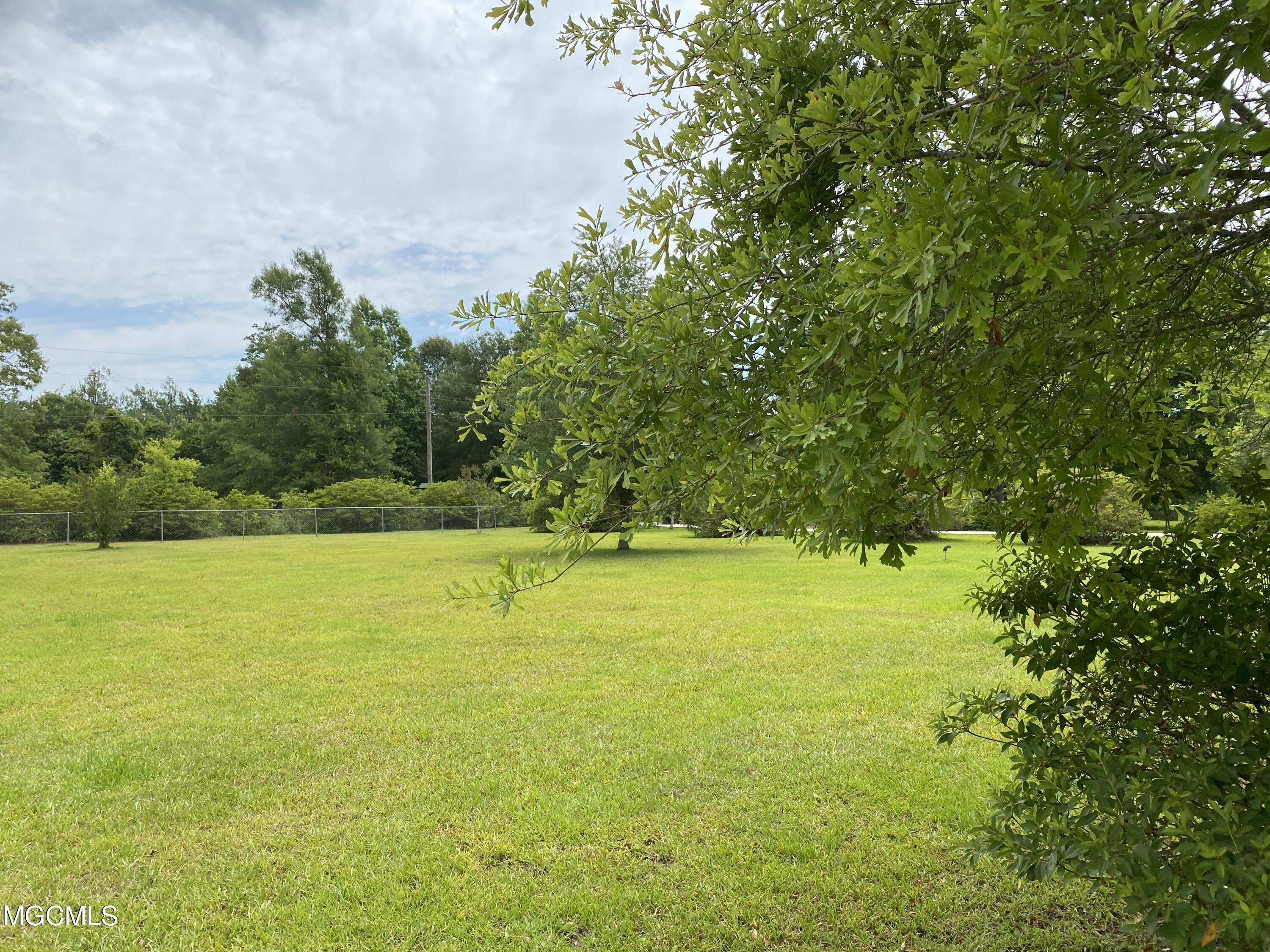 523 Pine Grove Road Picayune, MS 39466 - Photo 8 of 10 IMG_4532