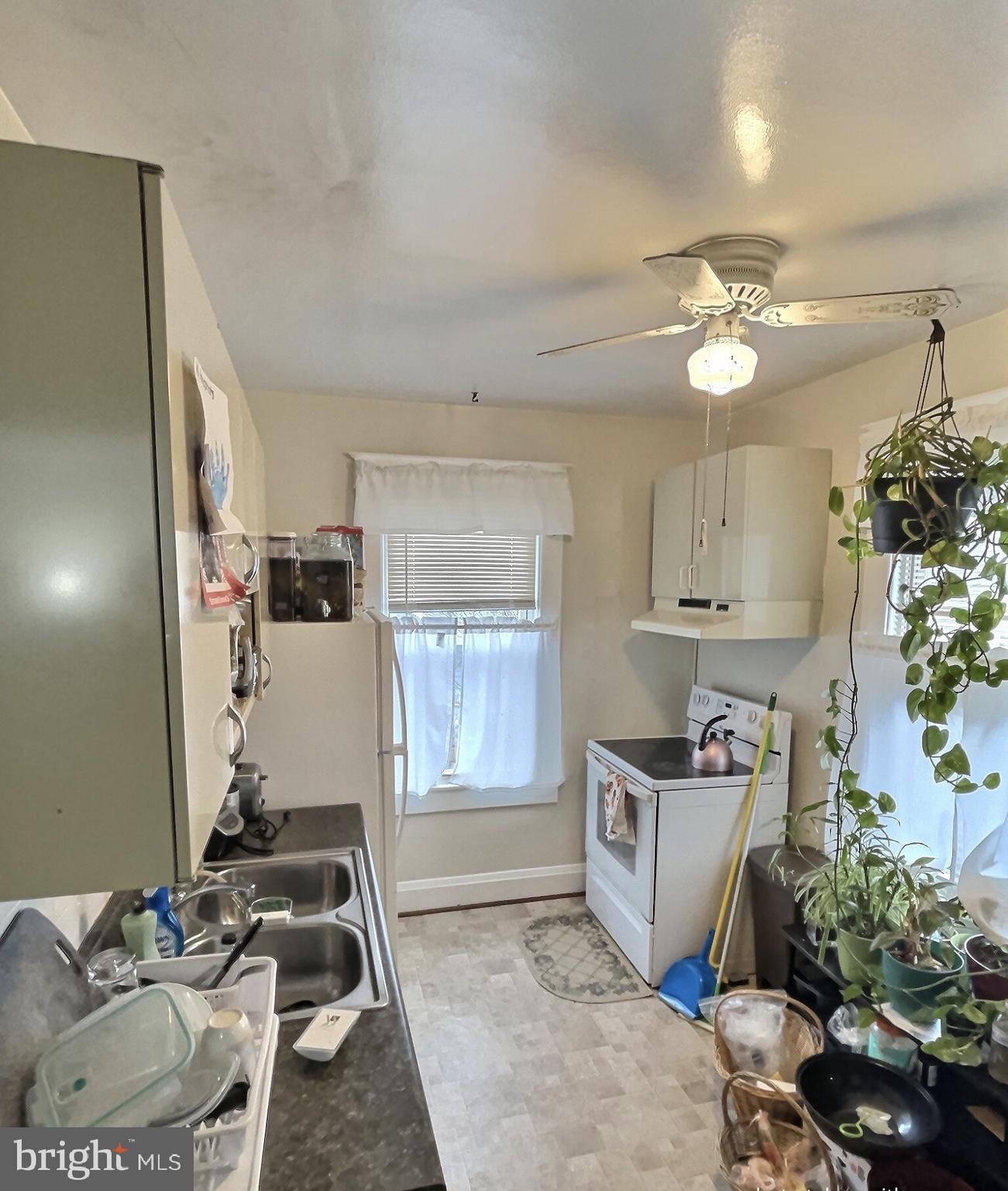 2111 Sunbriar Road Baltimore, MD 21207 - Photo 10 of 16 Gallery Image 10