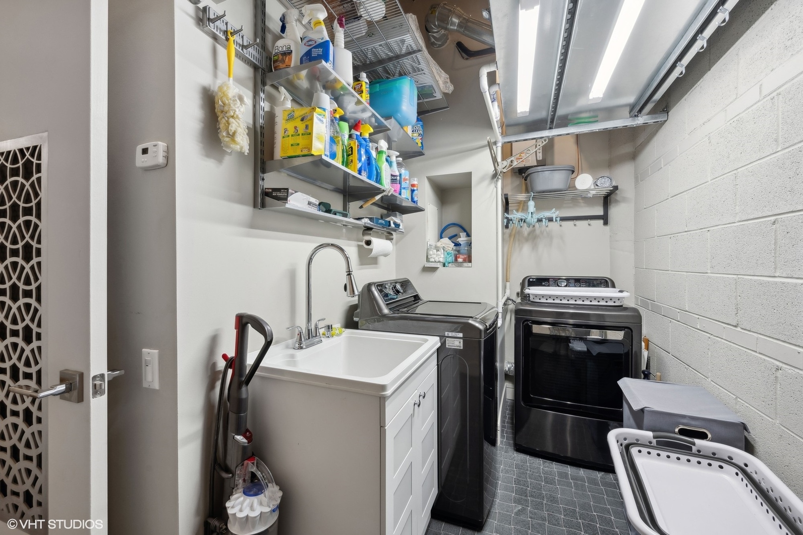 1000 West Washington Boulevard, Unit 202 Chicago, IL 60607 - Photo 27 of 33