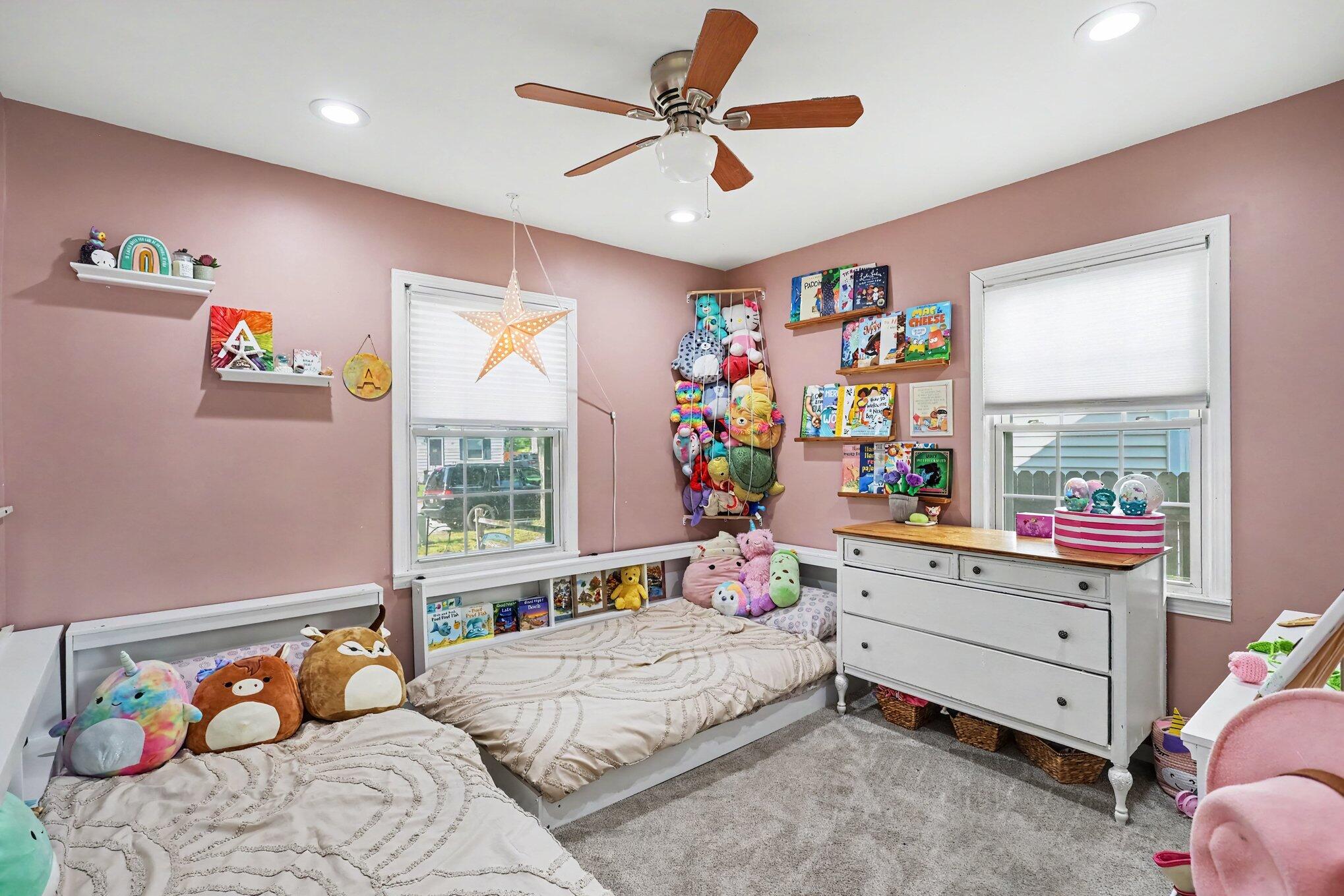 1357 Cornell Road Muskegon, MI 49441 - Photo 13 of 27 016_file_4098