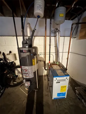 $180,000 | 238 Willow Street, Johnson City, NY 13790