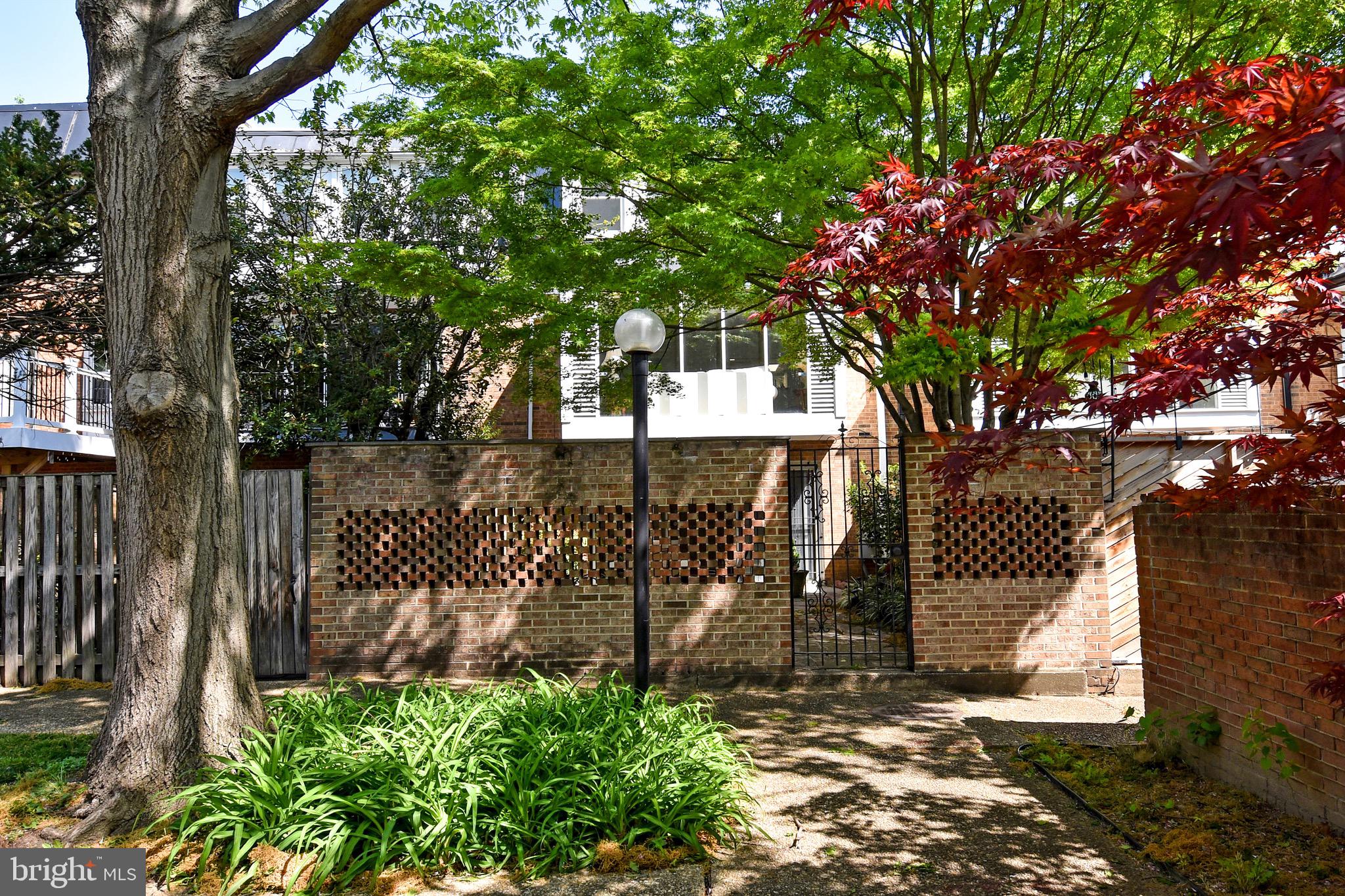 606 H Street Southwest Washington, DC 20024 - Photo 13 of 50 Exterior Back