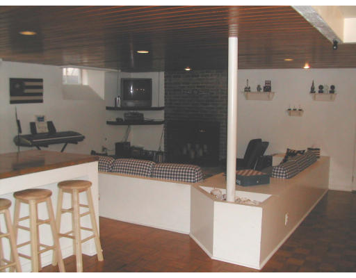 10 Juniper Road Andover, MA 01810 - Photo 12 of 13 Gallery Image 12