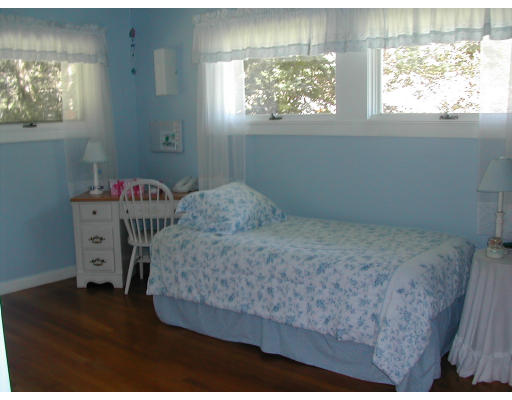 10 Juniper Road Andover, MA 01810 - Photo 9 of 13 Gallery Image 9