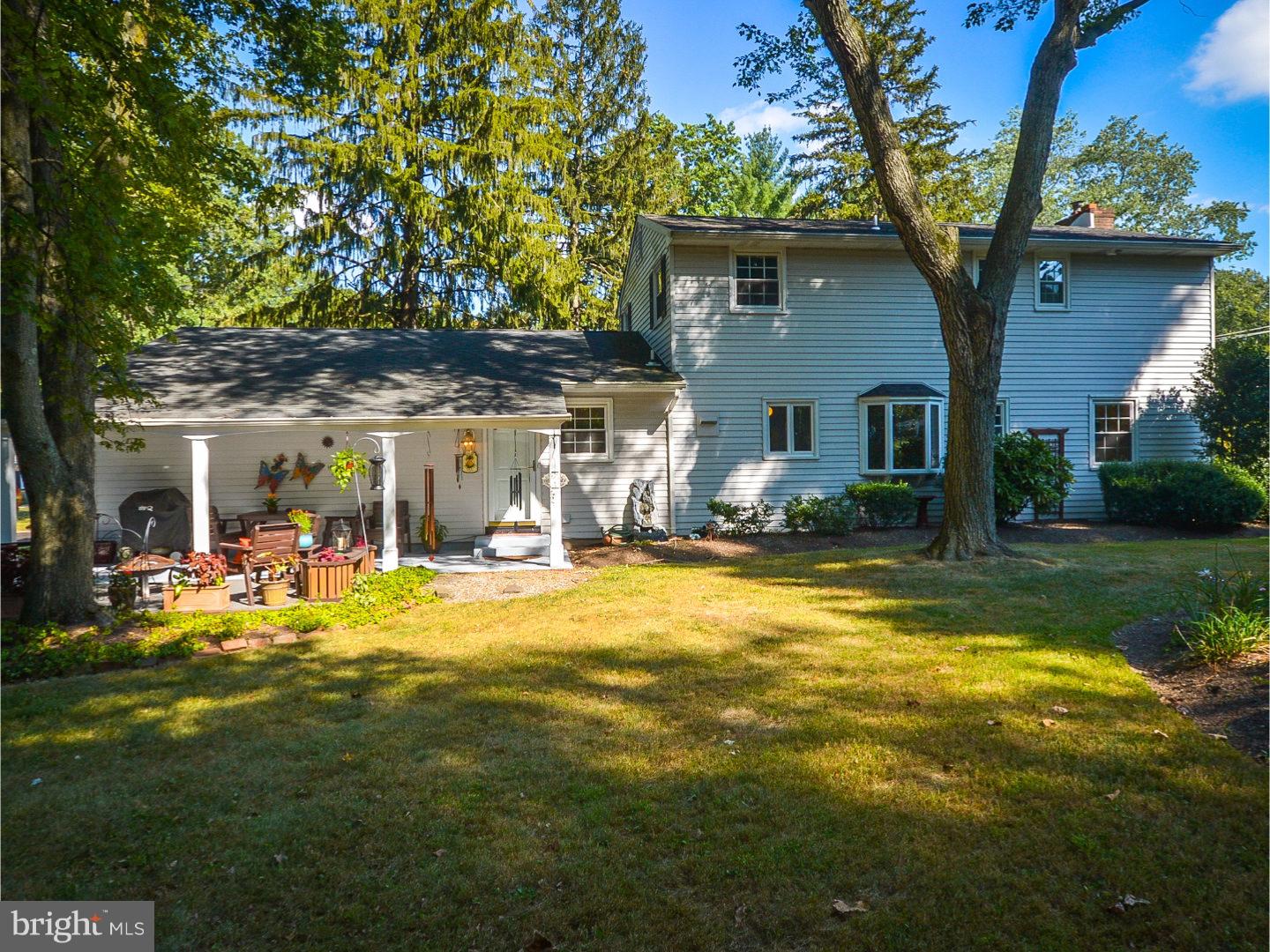 581 Kings Road Yardley, PA 19067 - Photo 20 of 25 Exterior Back