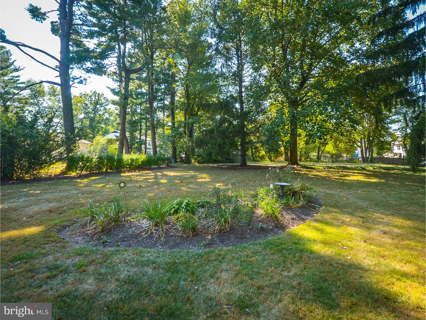 581 Kings Road Yardley, PA 19067 - Photo 22 of 25 Back Yard