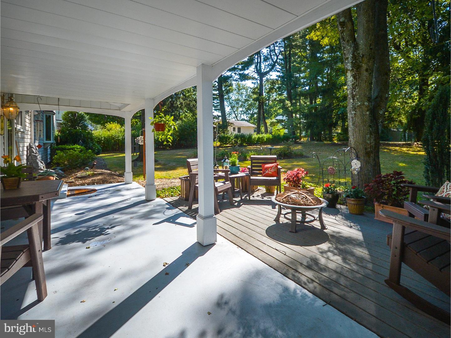 581 Kings Road Yardley, PA 19067 - Photo 23 of 25 Porch