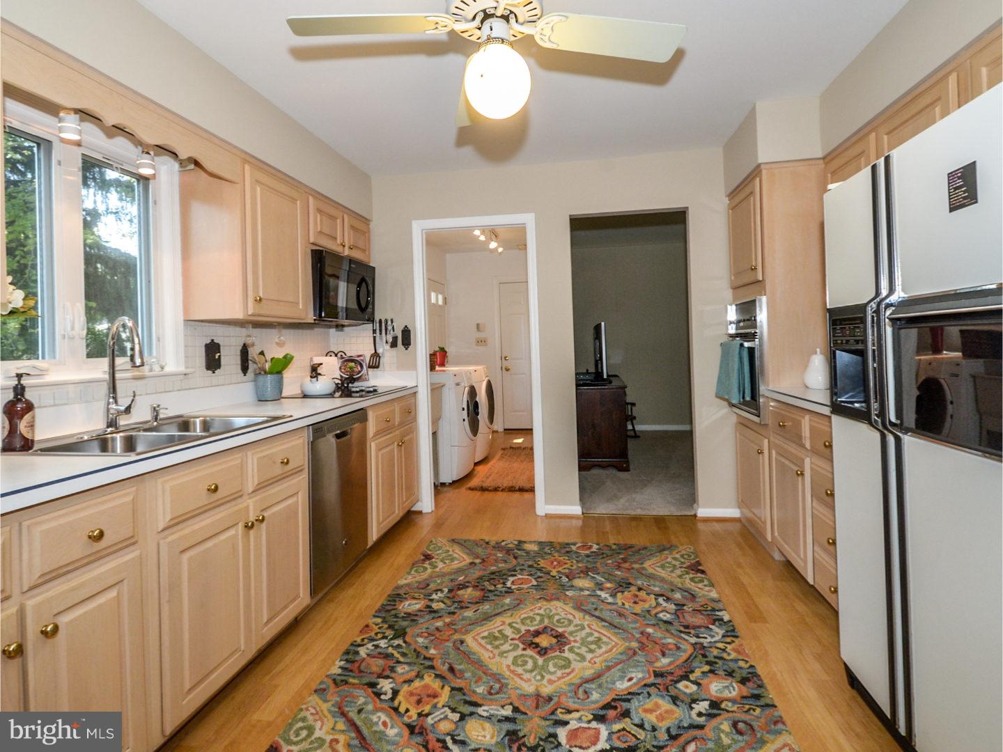 581 Kings Road Yardley, PA 19067 - Photo 8 of 25 Kitchen