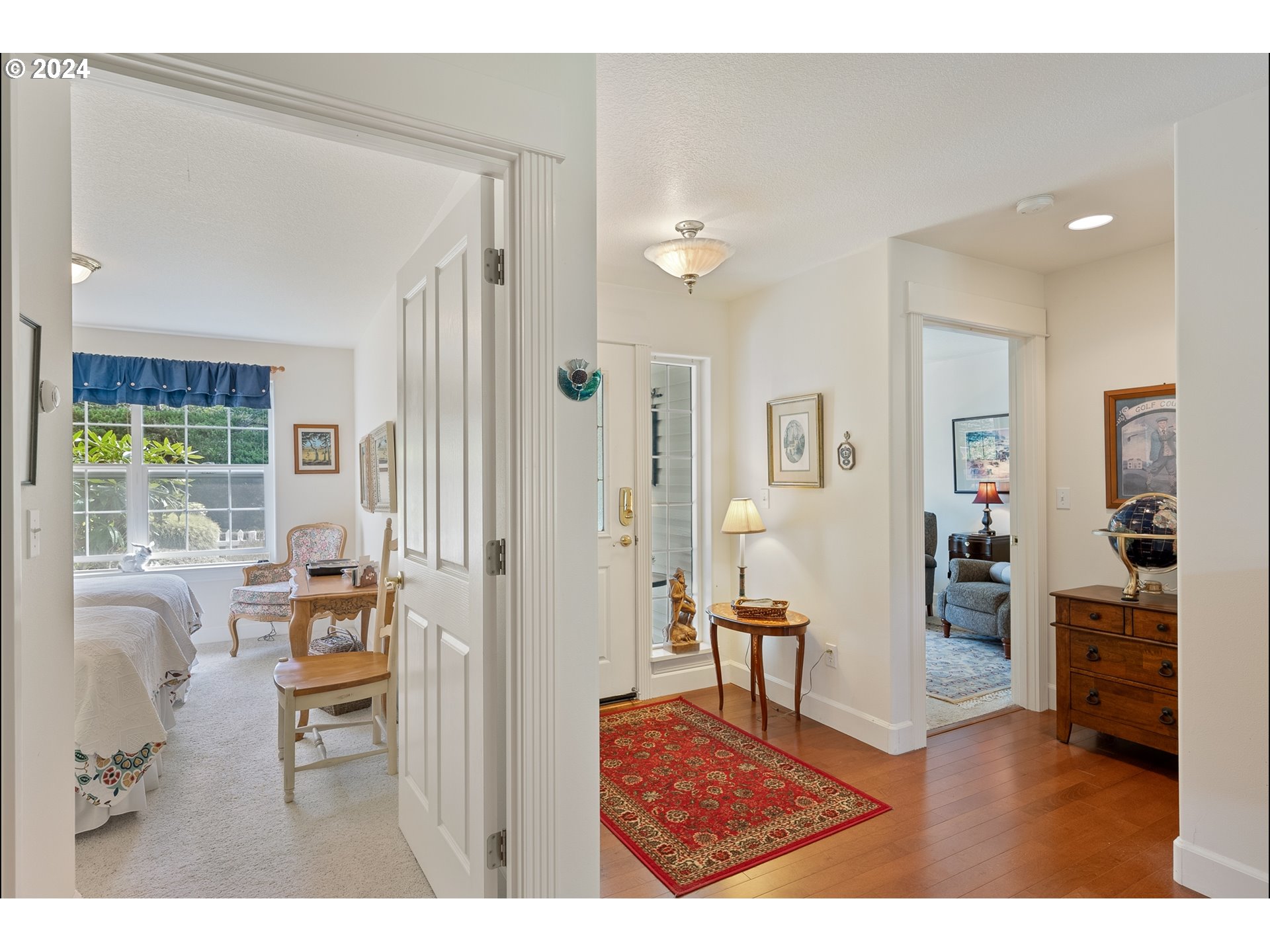 3 Waterford Downs Florence, OR 97439 - Photo 24 of 46 a living room with furniture and a wooden floor