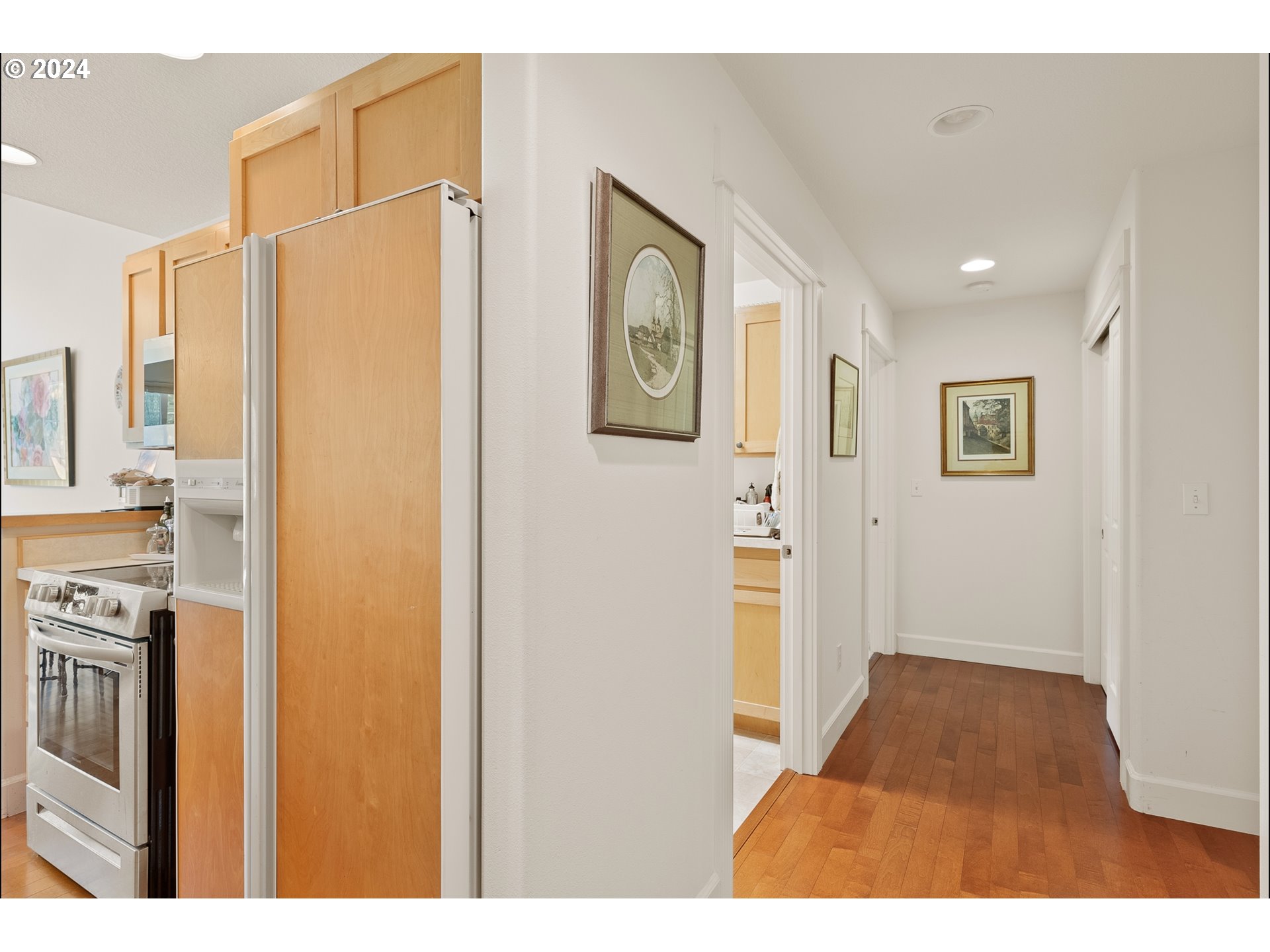 3 Waterford Downs Florence, OR 97439 - Photo 33 of 46 a room with stainless steel appliances furniture and a refrigerator