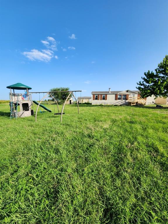 441 Quail Chase Drive Decatur, TX 76234 - Photo 5 of 31 front yard