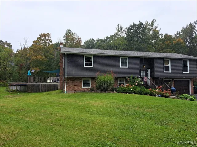 $495,000 | 170 Creek Road, Elma, NY 14052