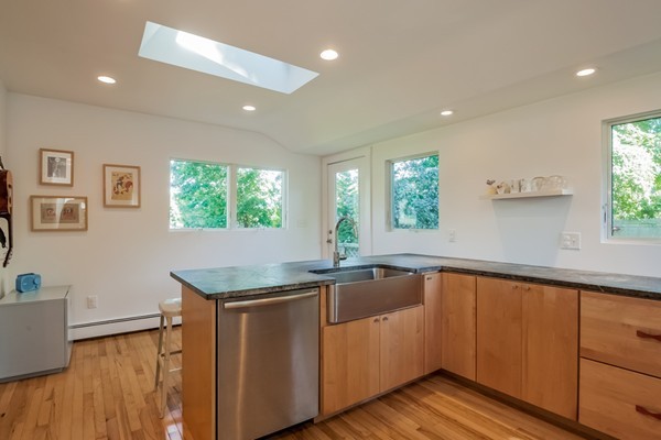 17 Fay Road Scituate, MA 02066 - Photo 9 of 23 Gallery Image 9