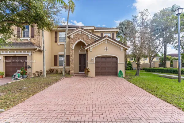 $3,200 | 925 Southwest 152 Nd Court, Miami, FL 33194