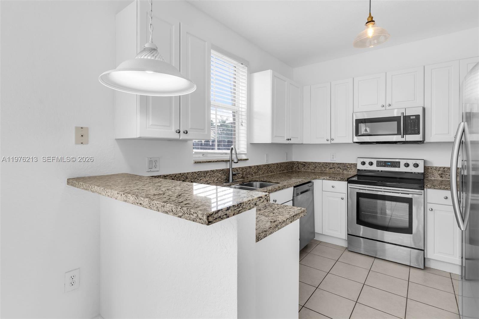 925 Southwest 152 Nd Court Miami, FL 33194 - Photo 6 of 25