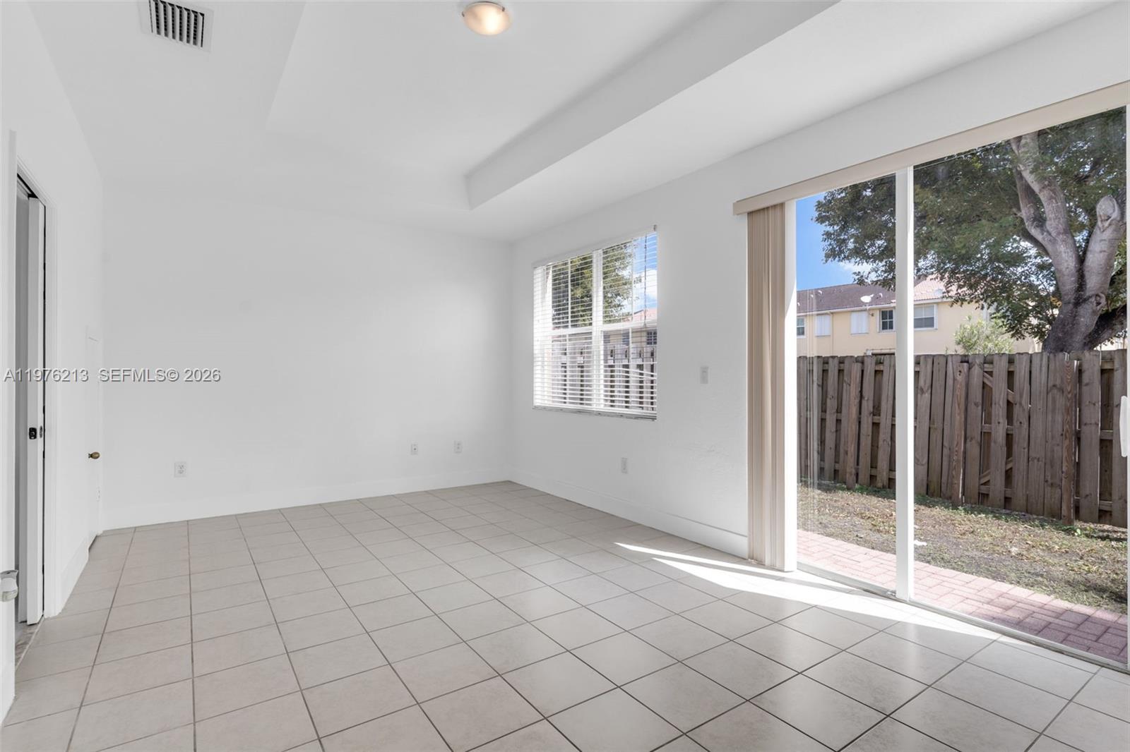 925 Southwest 152 Nd Court Miami, FL 33194 - Photo 10 of 25
