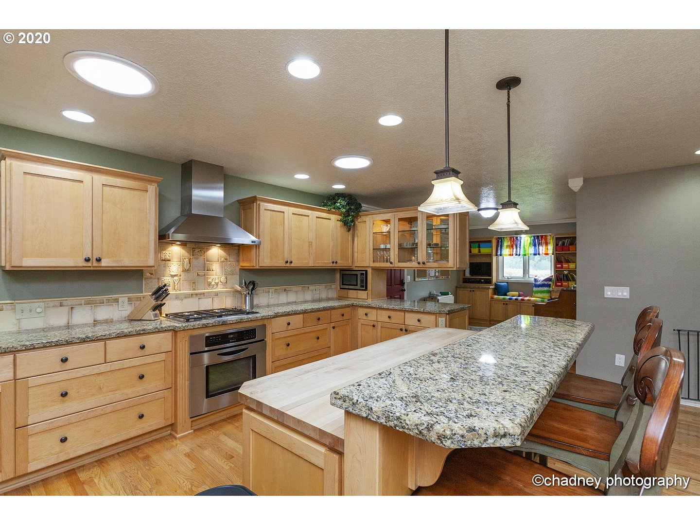 1007 Northeast Salzman Road Corbett, OR 97019 - Photo 10 of 32