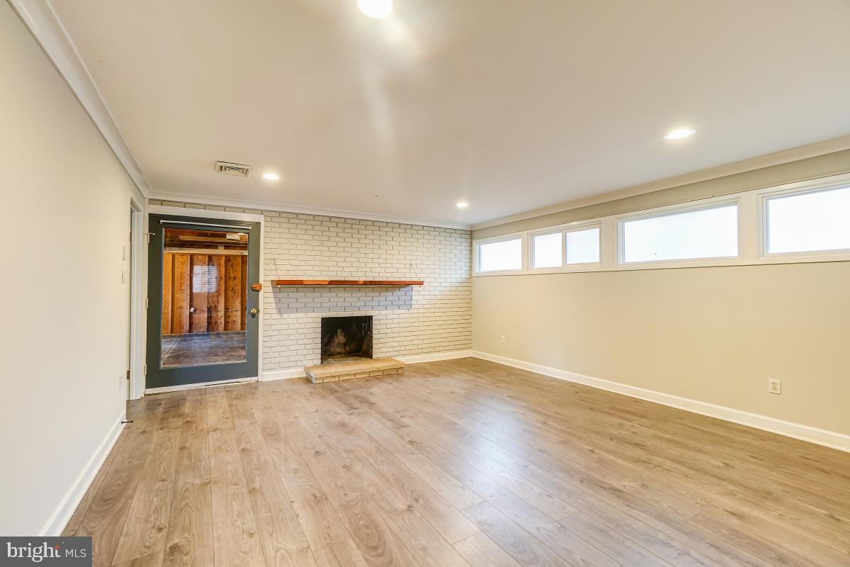 7702 Hamilton Spring Road Bethesda, MD 20817 - Photo 24 of 43 Family Room