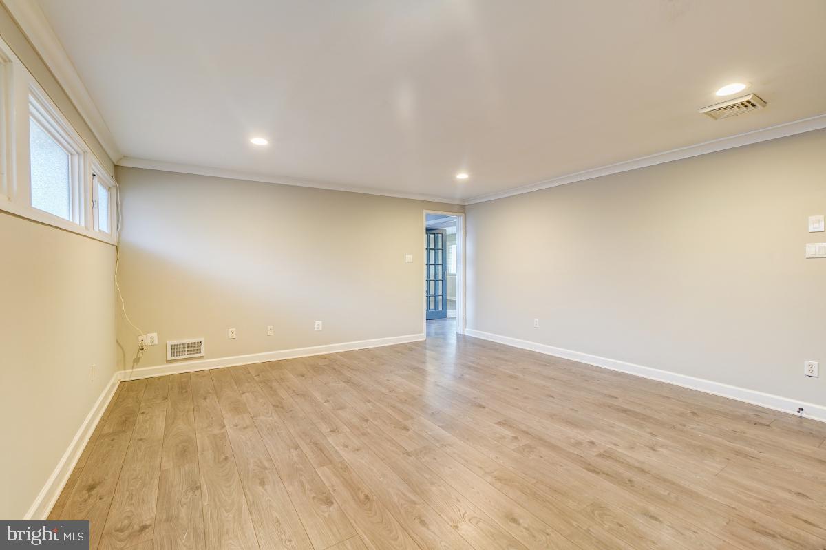 7702 Hamilton Spring Road Bethesda, MD 20817 - Photo 26 of 43 Bedroom