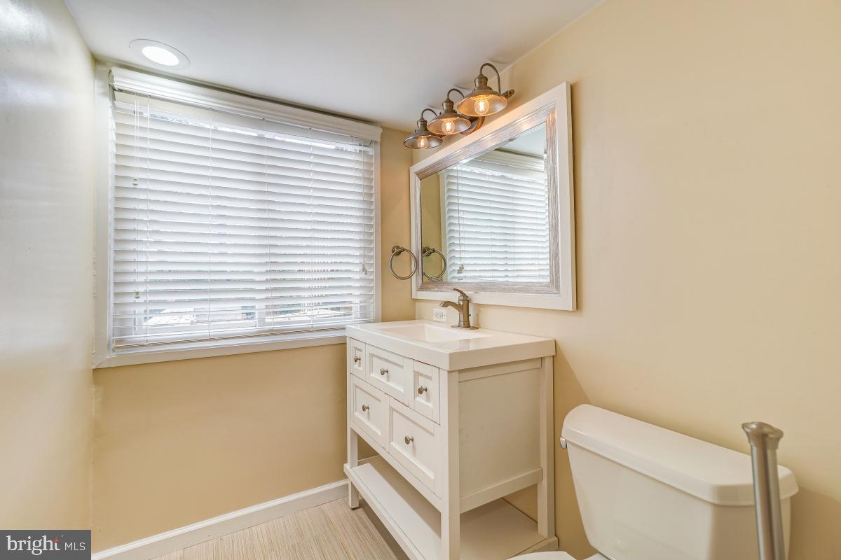 7702 Hamilton Spring Road Bethesda, MD 20817 - Photo 35 of 43 Bathroom