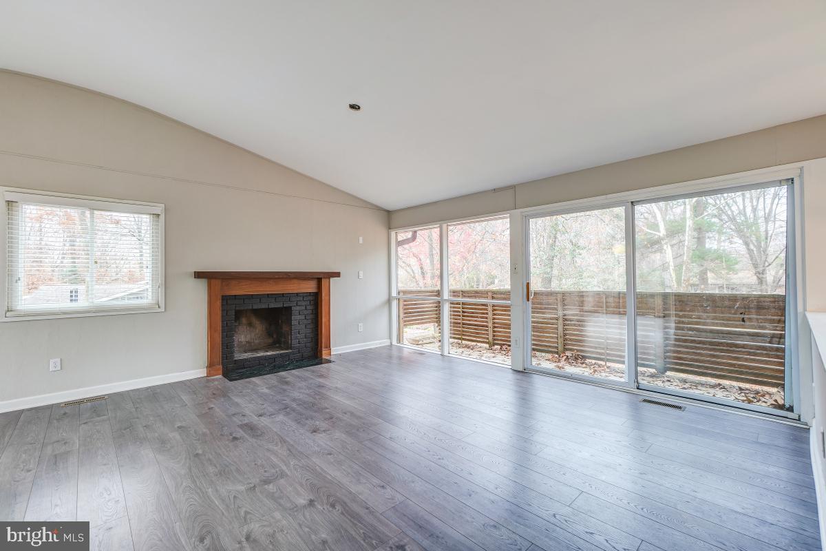 7702 Hamilton Spring Road Bethesda, MD 20817 - Photo 6 of 43 Living Room