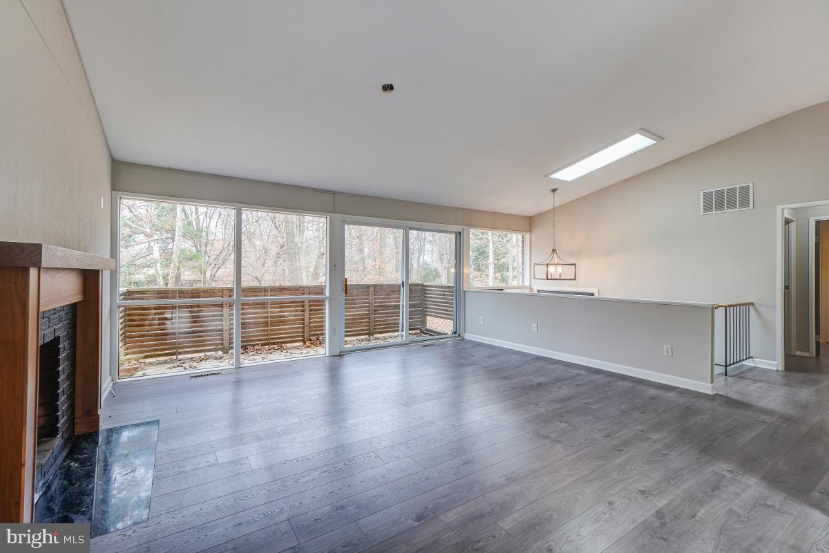 7702 Hamilton Spring Road Bethesda, MD 20817 - Photo 8 of 43 Living Room