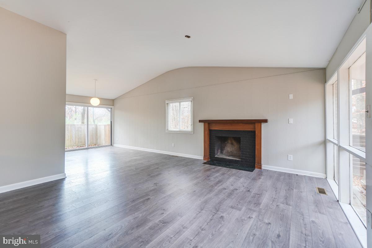 7702 Hamilton Spring Road Bethesda, MD 20817 - Photo 10 of 43 Living Room