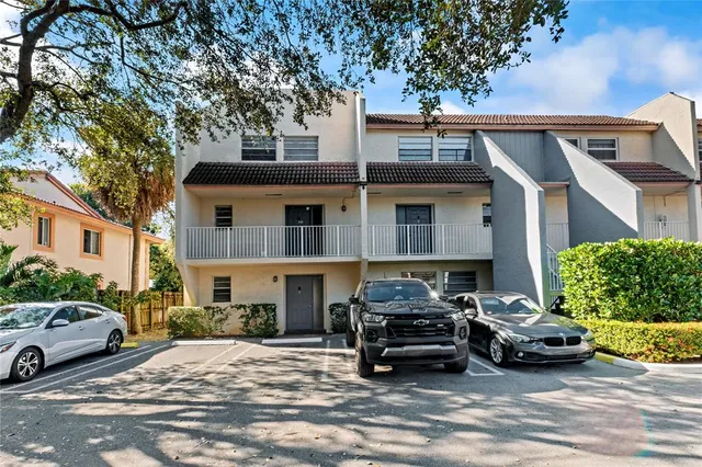 $2,450 | 3750 Northwest 115th Way, Unit 51, Coral Springs, FL 33065
