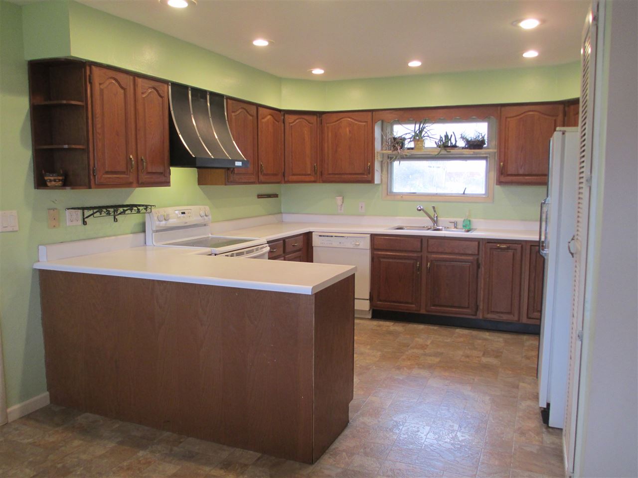 1808 South Weimer Road Bloomington, IN 47403 - Photo 3 of 33