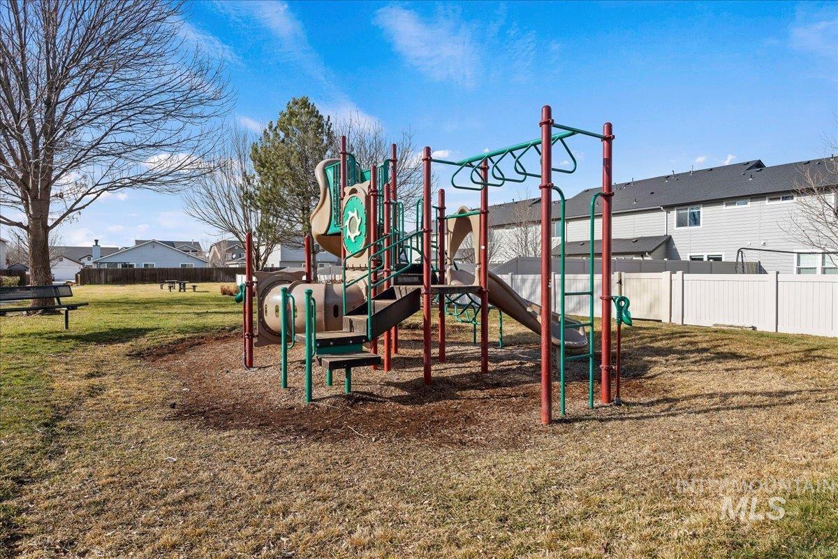 2517 East Goldstone Street Meridian, ID 83642 - Photo 20 of 22 Community playground featuring a residential view