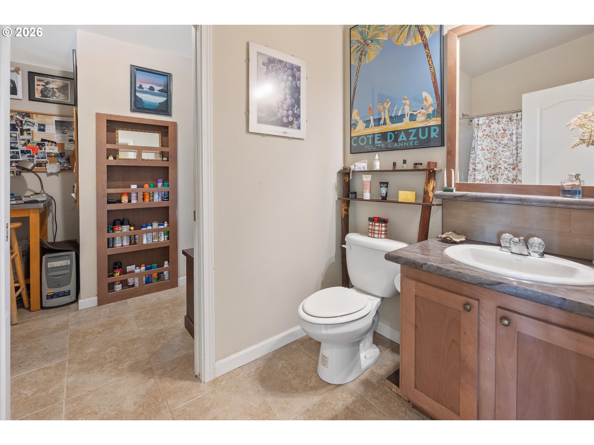 95300 Grassy Knob Road Port Orford, OR 97465 - Photo 13 of 25 a bathroom with a toilet a sink and a shower