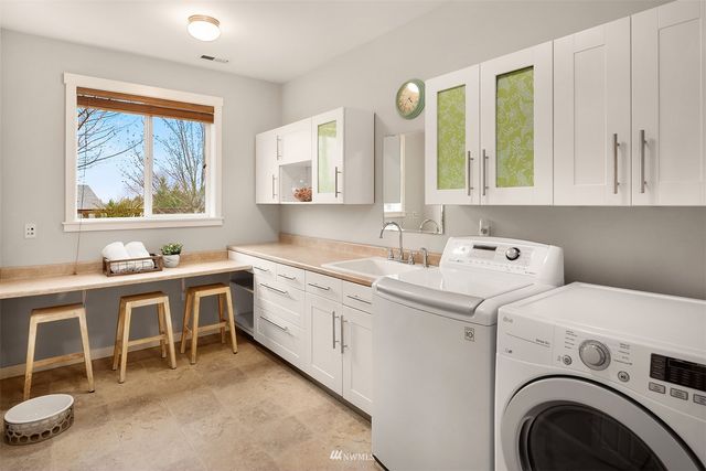 $1,325,000 | 25416 Southeast 275th Place, Maple Valley, WA 98038