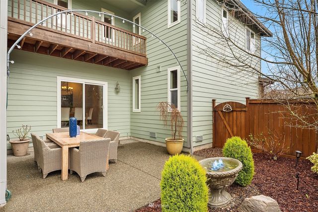 $1,325,000 | 25416 Southeast 275th Place, Maple Valley, WA 98038