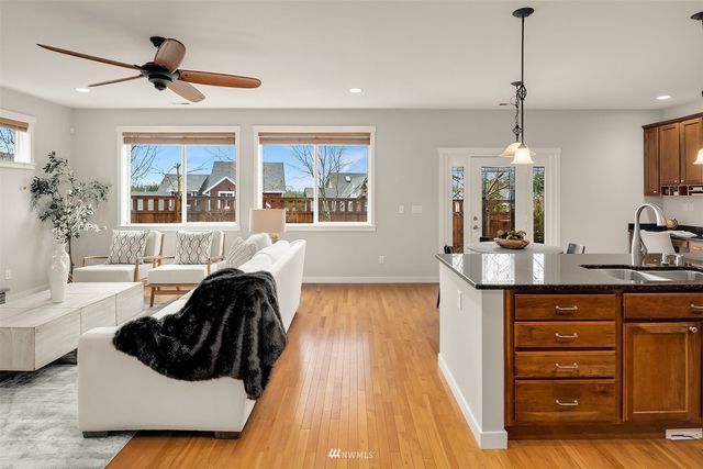 $1,325,000 | 25416 Southeast 275th Place, Maple Valley, WA 98038