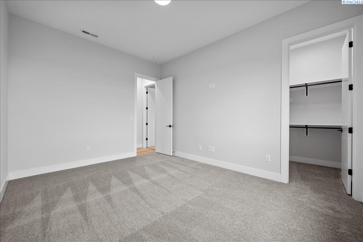 12804 Clark Frk Road Pasco, WA 99301 - Photo 33 of 47 Gallery Image 33