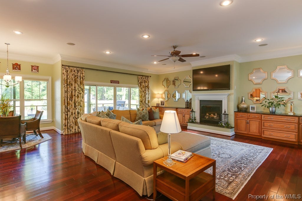 1008 Showalter Road Yorktown, VA 23692 - Photo 6 of 50 Gallery Image 6