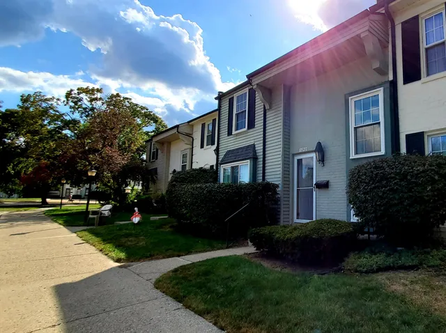 $275,000 | 3252 Bolgos Circle, Ann Arbor, MI 48105