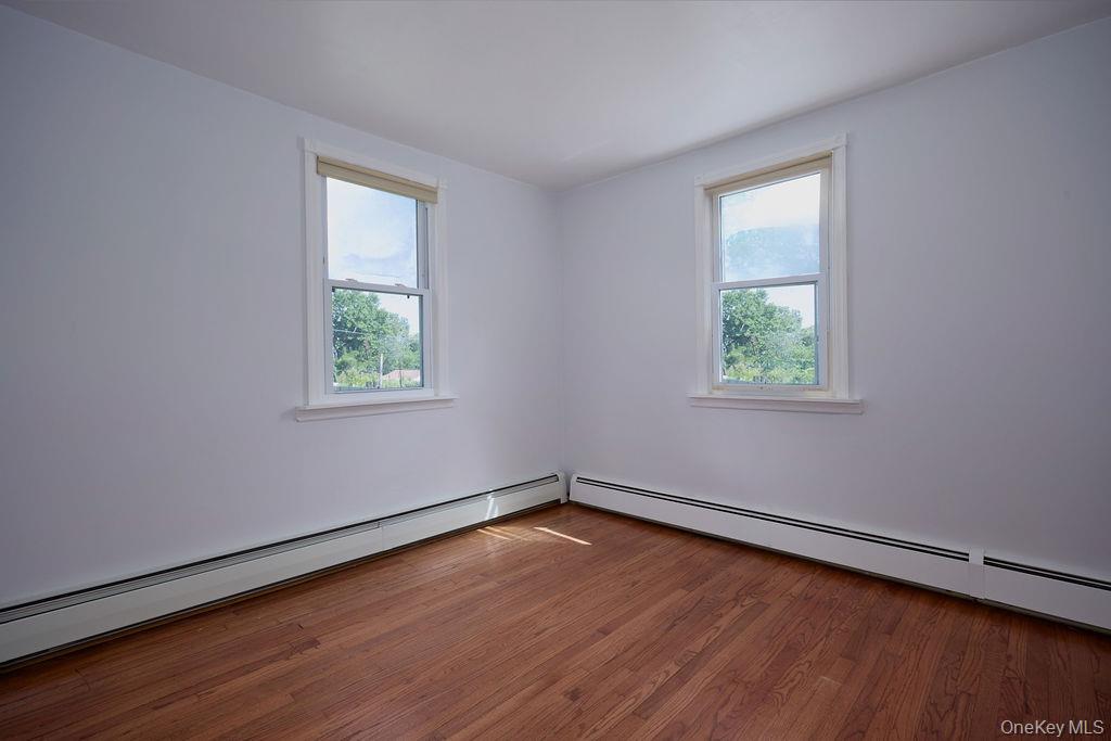 90 Walnut Road Lake Peekskill, NY 10537 - Photo 18 of 48 1st Floor Bedroom #4